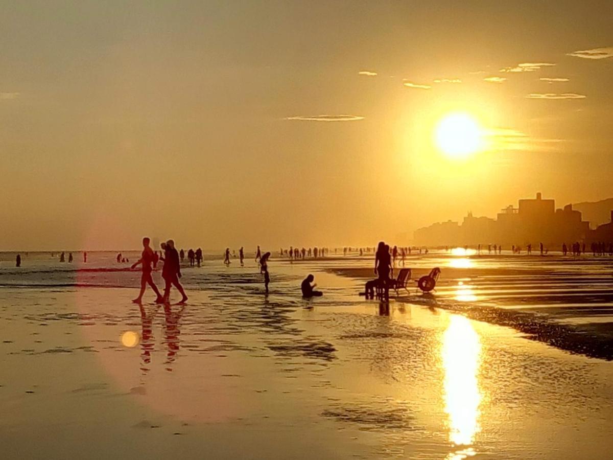 Apartamento Na Praia プライア・グランデ エクステリア 写真